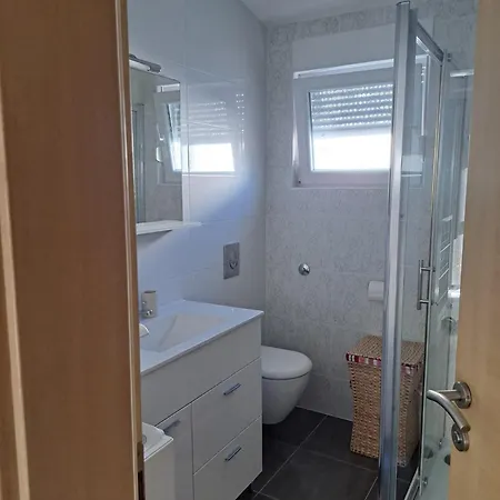 Apartment Lozancic *