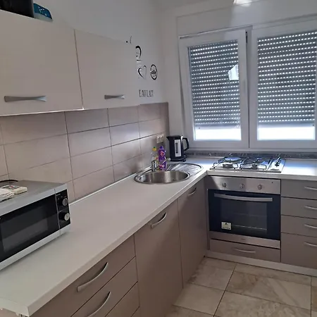 Lozancic Apartment